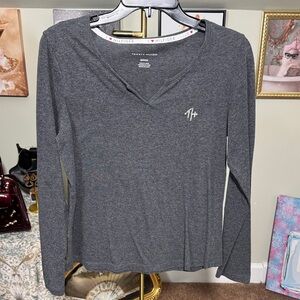 EUC Tommy Hilfiger Women's Charcoal Long Sleeve Tee Size S